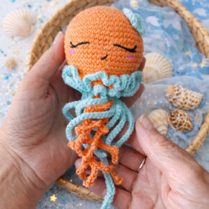 Medusa sonajero amigurumi